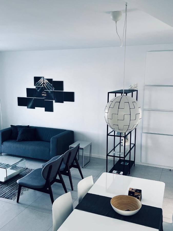 Trendy Casa Linea Villa ปลายาบลังกา ภายนอก รูปภาพ